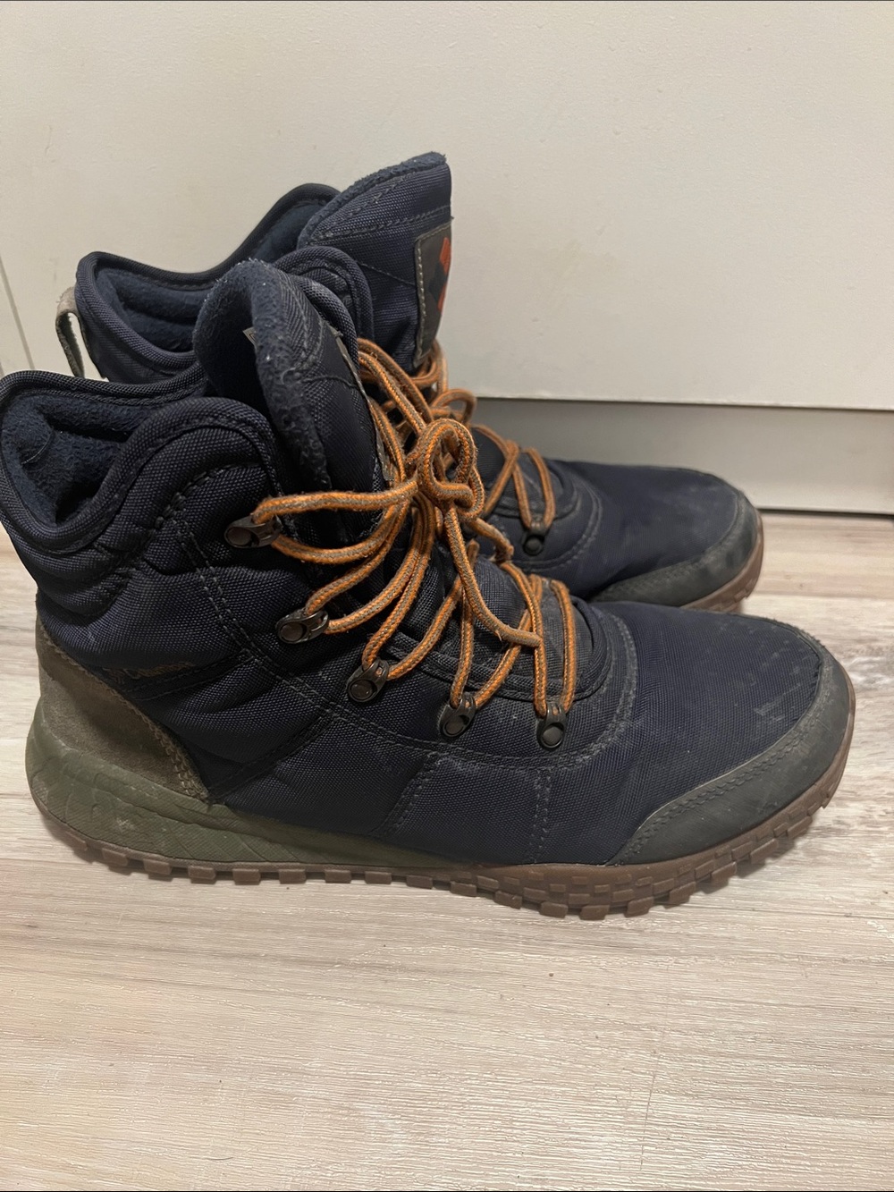 Columbia Navy Outdoor Boots with Brown Laces